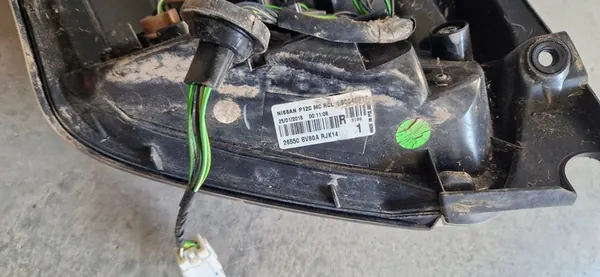 Lámpara trasera derecha Nissan Juke F15 image 6