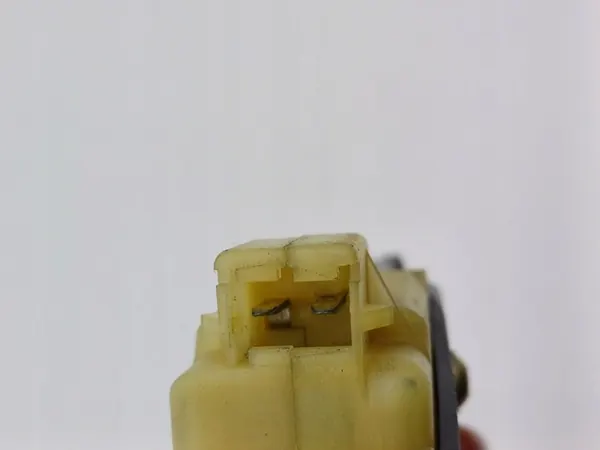 Atuador de tampa de combustível Volvo XC70 30716837 image 5