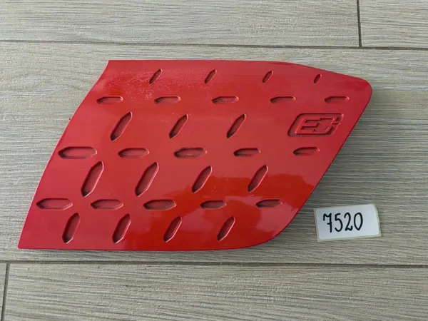 Tapa de Puerto de Carga Hyundai Kona EV OEM 86340-K4000 image 2