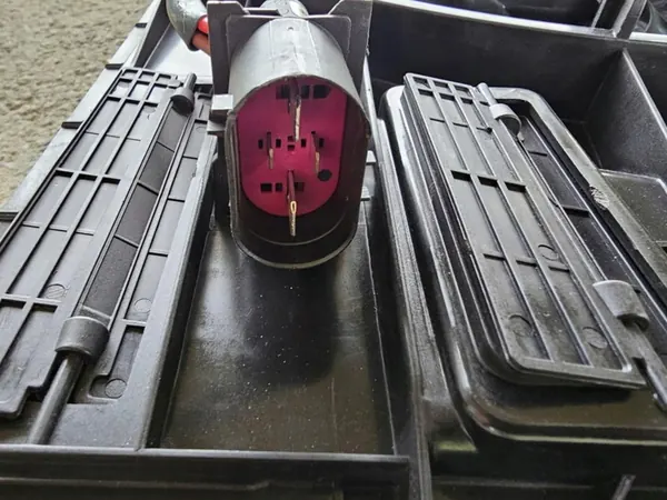 Conjunto de radiadores Audi E-Tron 50 55 OEM 4KE image 8