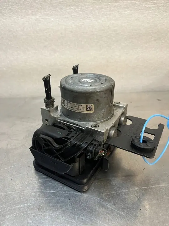 Pompe ABS OEM 476601418R pour Renault Trafic III image 2