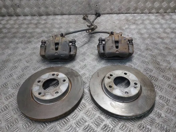 Bremsscheiben & Bremszangen Vorne OEM 654645 Gebraucht image 2