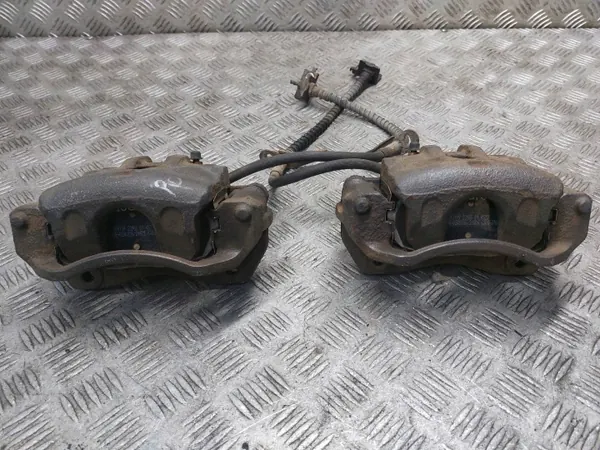 Bremsscheiben & Bremszangen Vorne OEM 654645 Gebraucht image 8
