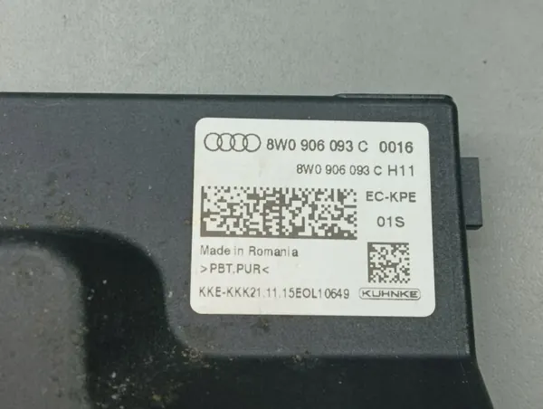 Polttoainepumpun ohjain OEM 8W0906093C Audi A4 image 3