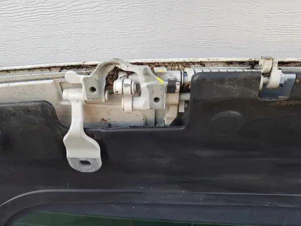 BMW 3 F31 bakluckeruta OEM 51317263163 image 5