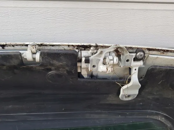 BMW 3 F31 bakluckeruta OEM 51317263163 image 6