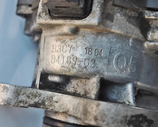 Mazda Ontstekingsspoel OEM D4T89-02 B3C7 Q5 image 4
