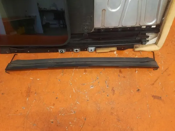 Verrou de Toit Ouvrant BMW OEM 08224802 pour E46 image 3