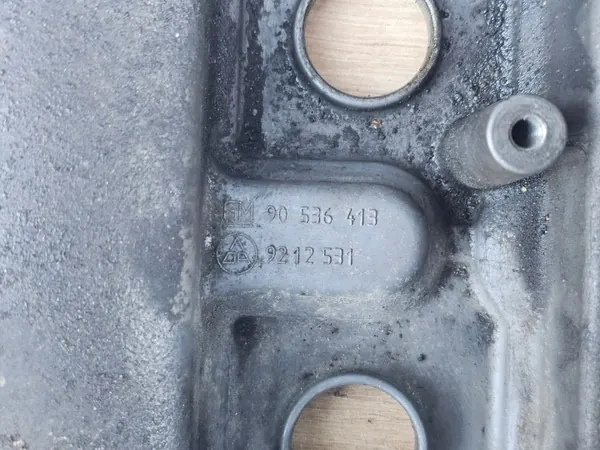Couvercle de Soupape Opel pour Moteur 1.8 Z18XE - Occasion image 7