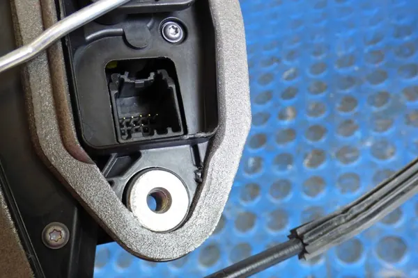 Vordere linke Türschloss 13597528 AM2 EUROPA Opel Astra K image 4