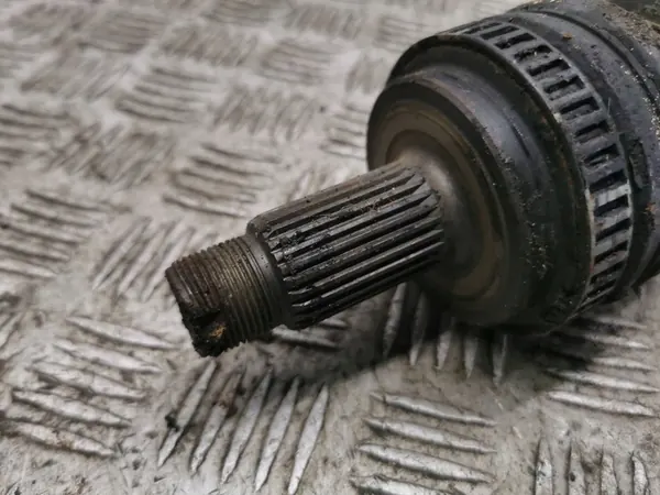 BMW 1 E81 E87 2006 Vänster Bakaxel image 2