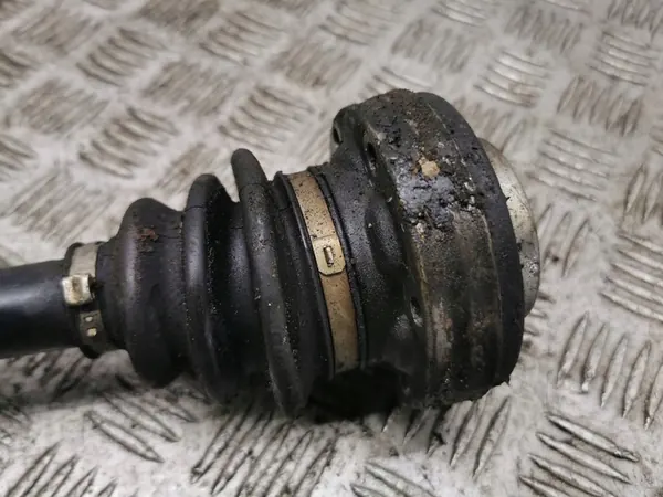 BMW 1 E81 E87 2006 Vänster Bakaxel image 4