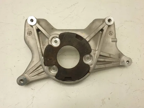 Framfjädringsfäste höger OEM 104403200B Tesla Model 3 image 3
