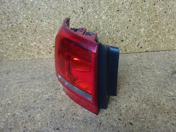 VW SHARAN 7N 10-20 Lámpara Trasera Izquierda 7N0945095G image 2