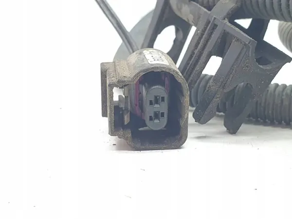 Manguera Tanque AdBlue OEM 5QF131983E - Usado image 5