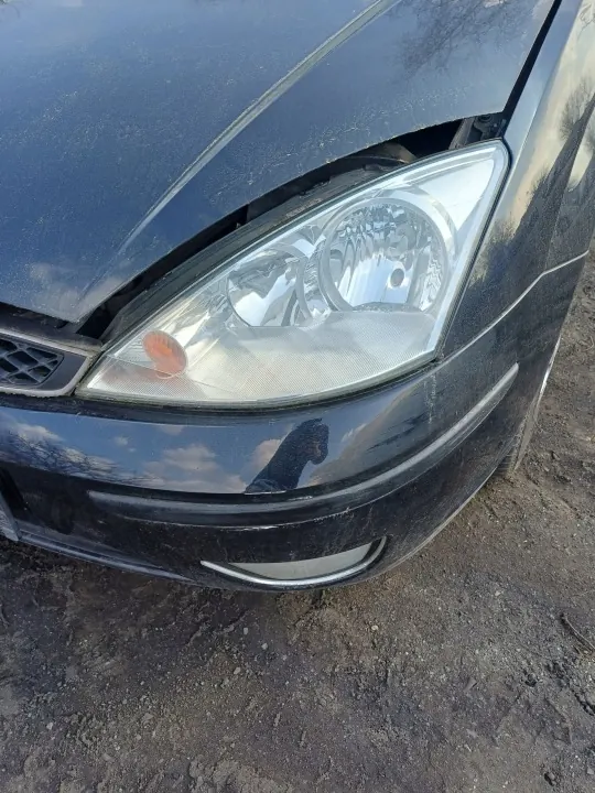 F8 svart frammotorhuv OEM för Ford Focus MK1 2003 image 3