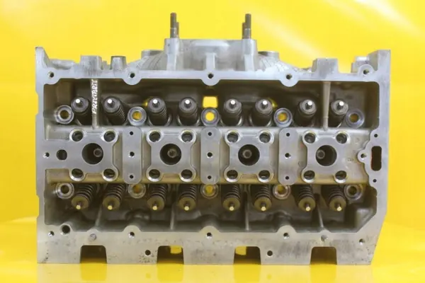 Culasse Moteur OEM 04E103404N pour VW Golf VII image 9