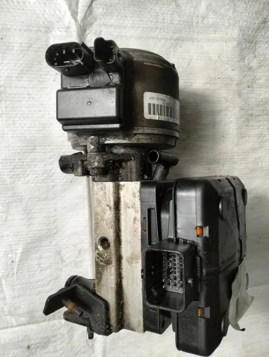 Pompe de suspension Citroen C6 Xenon OEM 966316650047 image 4