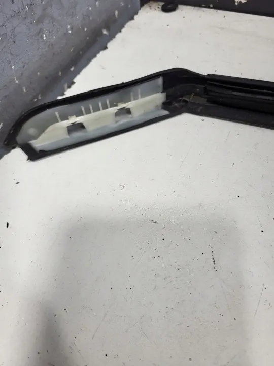 Fram höger fönsterpackning OEM 9673086280 Peugeot 208 image 9