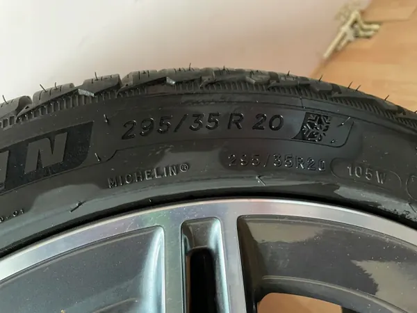 Mercedes-Benz OEM GT42317 Vanteet 21" Käytetty image 3