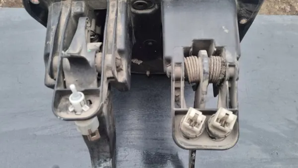 Assemblage de pédales Iveco Daily OEM 43245235 - Occasion image 4