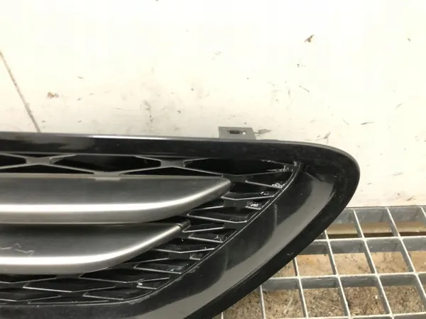 Grille de ventilation Land Rover OEM AH3216A415 Range Rover Sport image 3