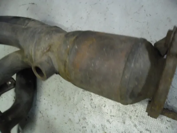 Coletor de Escape Land Rover OEM 2000001644 Usado image 3
