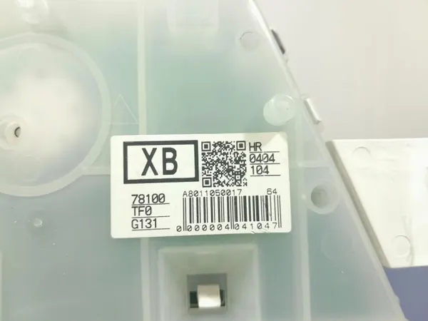 Honda OE Instrumentpanel OEM 78100-TF0-G131 - Begagnad image 6