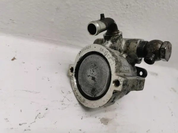 Bomba de dirección OEM 504134868 para Iveco Daily image 3