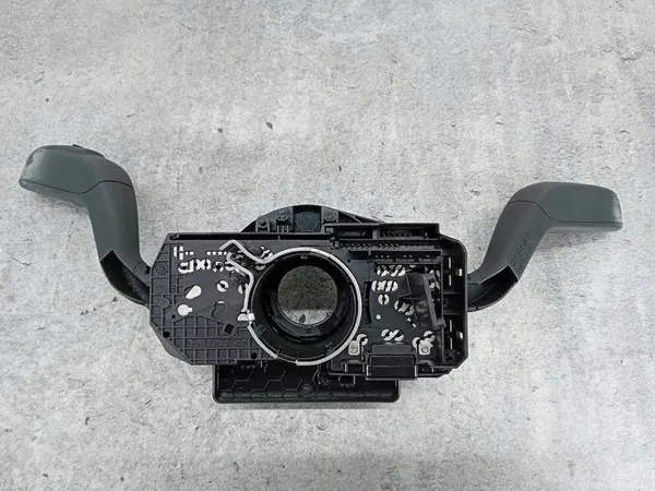 Gecombineerde schakelaar SEAT IBIZA IV 1.4 TDI image 8