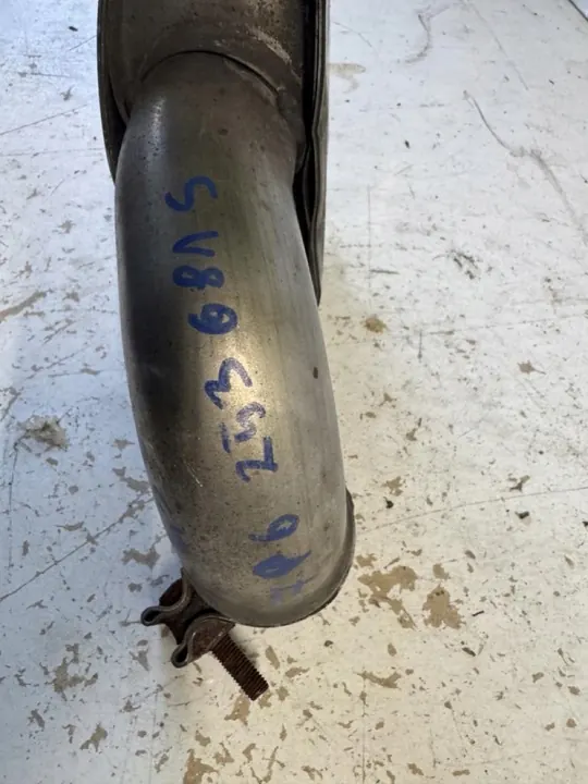 Vasen pakoputken pääty VW Touareg II 2 7P6 10- OEM image 5