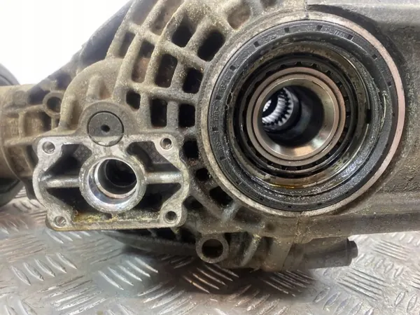 Jeep Bakaxel Differential OEM P68184737AB - Begagnad image 9
