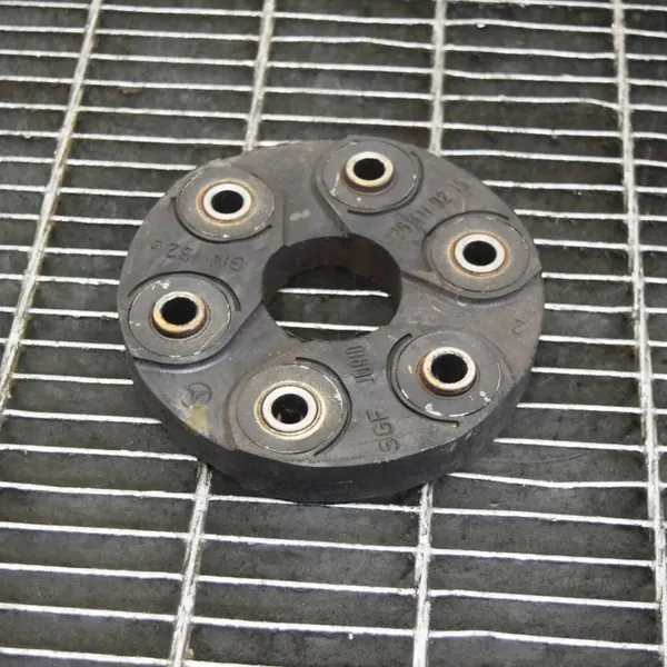 Accouplement caoutchouc arbre transmission OEM 1264110215 image 5