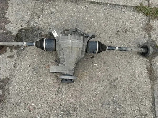 Pont Maserati Levante M161 4460310353 image 2