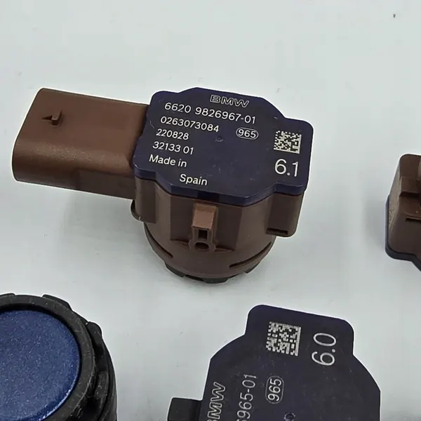 PDC Sensor Set BMW 5 G30 G31 LCI Framsidan 6st OEM image 3