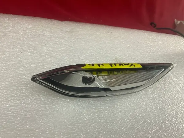 Porsche OE 7P5949102 Höger sidoblinkers - Begagnad image 3