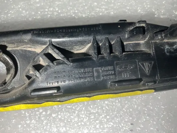 Porsche OE 7P5949102 Höger sidoblinkers - Begagnad image 6