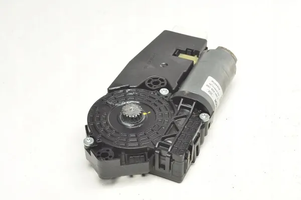 MERCEDES CLA W117 Moteur de Toit Ouvrant A1769006902 image 4