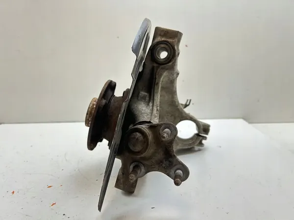 Mozzo ruota anteriore Ford Mustang Mach-E 2022 5QF501611D image 3