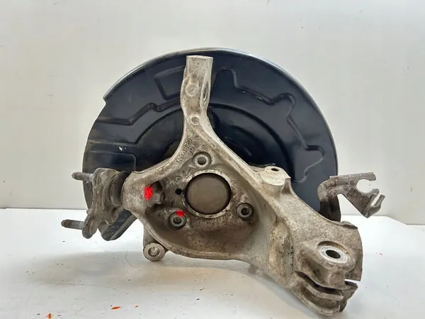 Mozzo ruota anteriore Ford Mustang Mach-E 2022 5QF501611D image 8