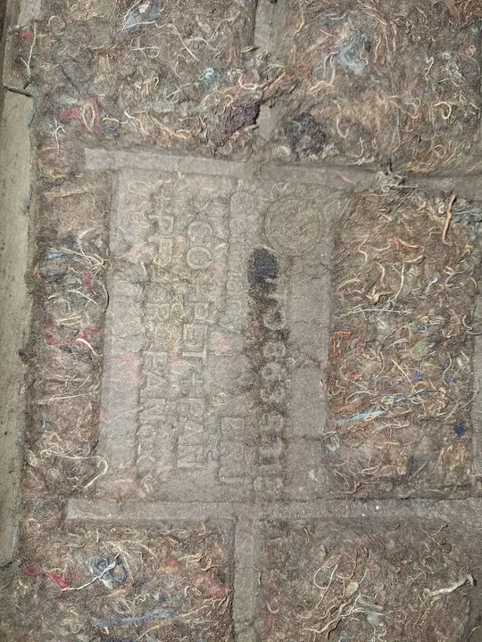 Volkswagen Caddy Motorhaubenisolierung 2004-2010 OEM 1T0863831B image 3