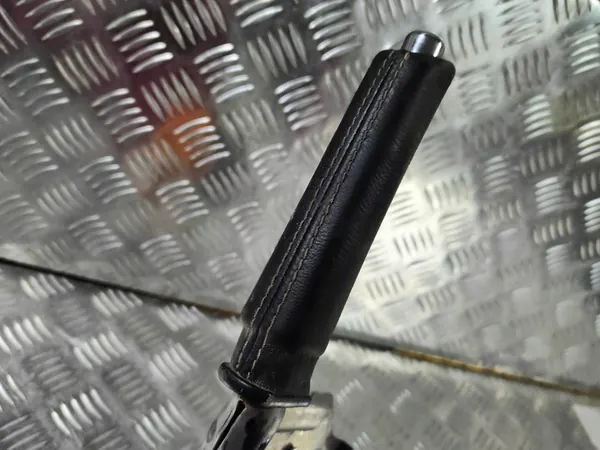 TOYOTA GT86 SUBARU BRZ 2018 Handbrake Lever OEM image 2