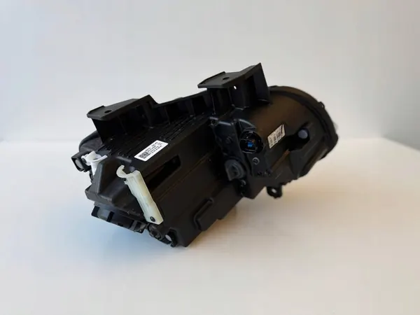 Faros delanteros izquierdo HYUNDAI KONA LIFT 2020- image 4