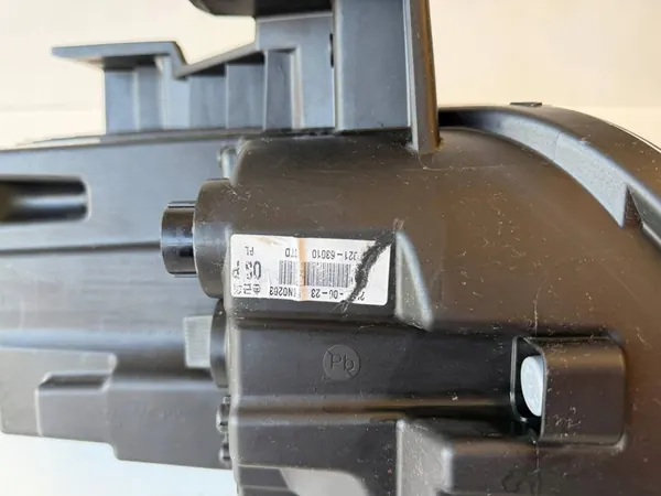 Faros delanteros izquierdo HYUNDAI KONA LIFT 2020- image 7