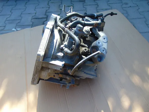 Versnellingsbakbehuizing OEM 55569879 Opel Astra Zafira image 3