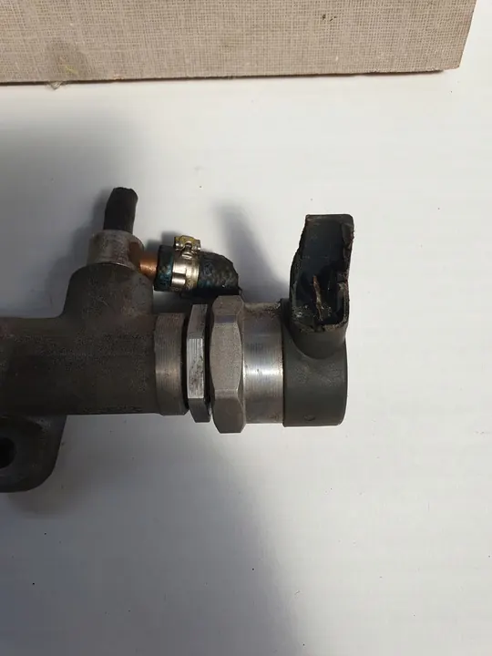 Riel de combustible Mercedes V-Class W447 2.2 CDI A6510701695 image 3