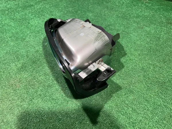 Volvo XC90 II Saída de escape esquerda OEM 31690660 image 7