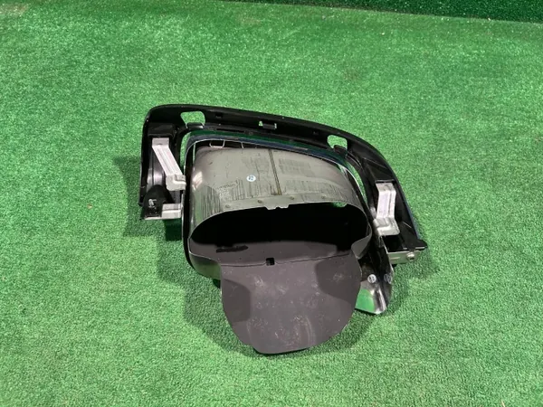 Volvo XC90 II Saída de escape esquerda OEM 31690660 image 8