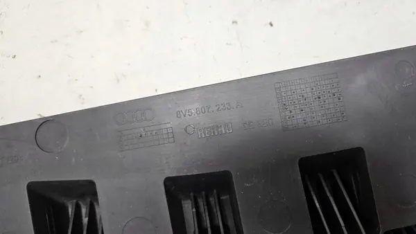 Audi A3 Motorhuv 8V5807233A image 9