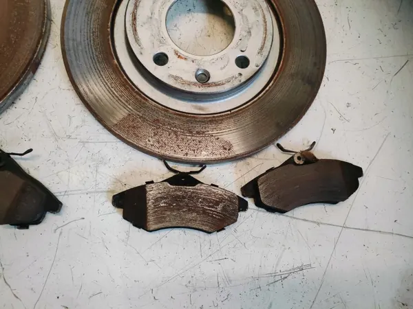 TARCZE OEM Discos & Pastilhas Freio Dianteiro Citroen C3 image 4